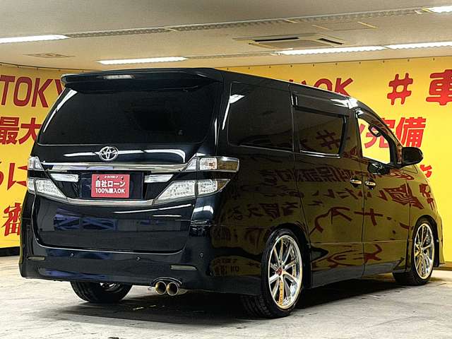 Toyota Vellfire 5