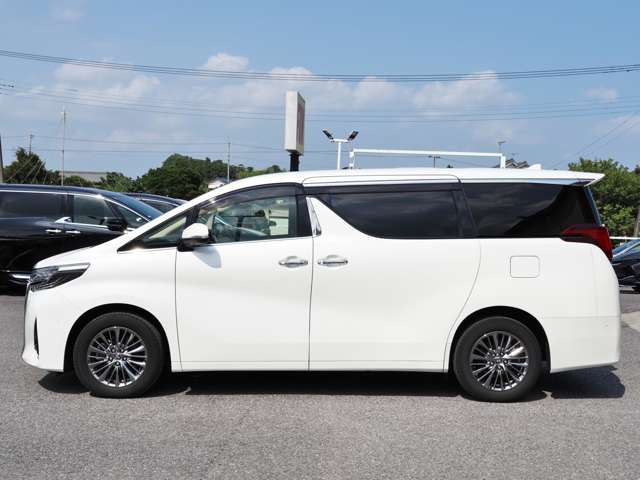 Toyota Alphard 8