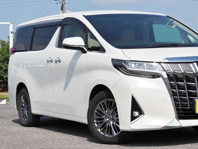 Toyota Alphard 10