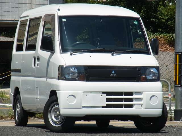 Mitsubishi Minicab Van 11