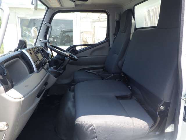 Mitsubishi Fuso Canter 11