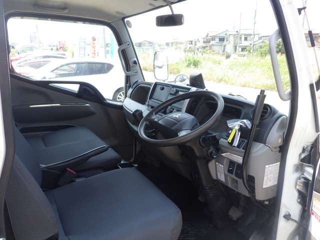Mitsubishi Fuso Canter 9