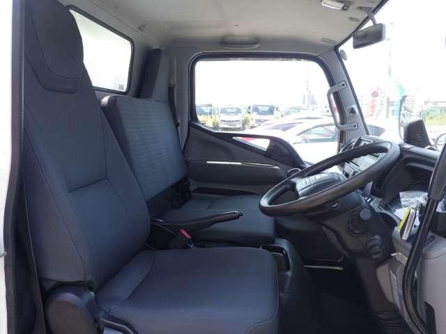 Mitsubishi Fuso Canter 10