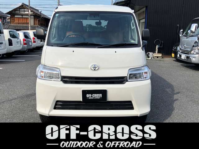 Toyota Town Ace Van 8