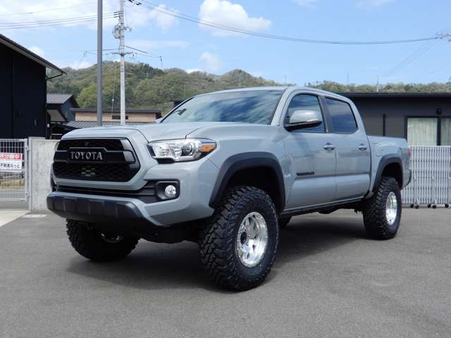 Toyota Tacoma 3