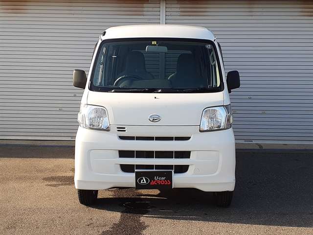 Daihatsu Hijet Cargo 2