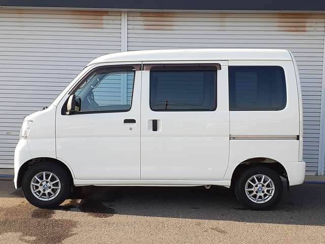 Daihatsu Hijet Cargo 5