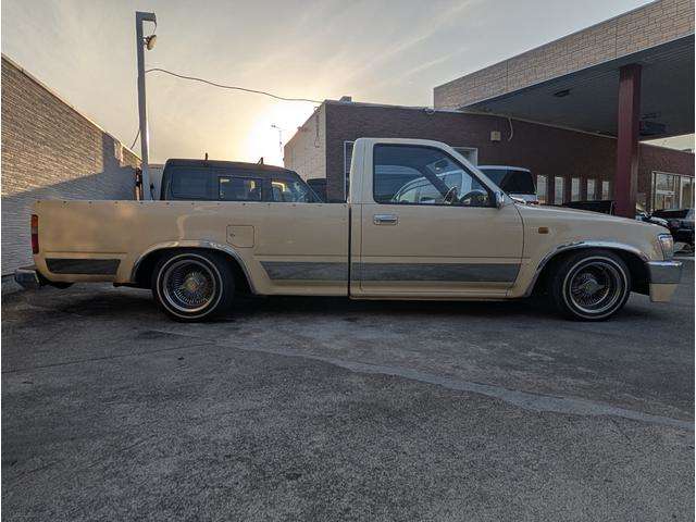 Toyota Hilux 6