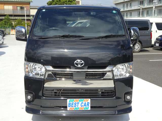 Toyota Hiace Van 5
