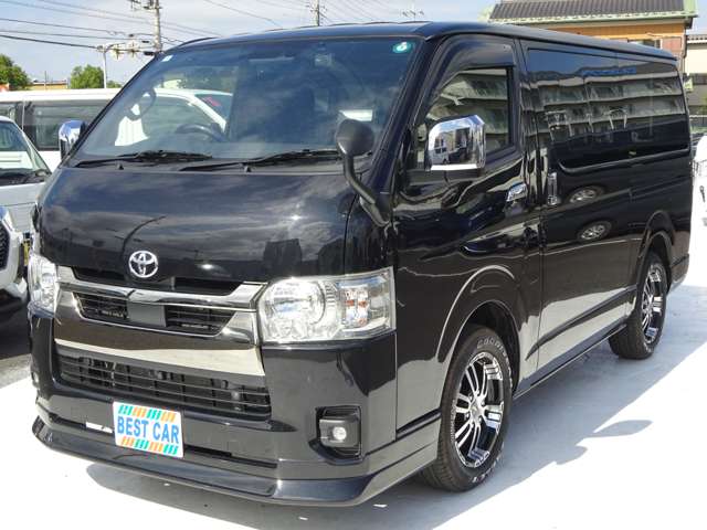 Toyota Hiace Van 6