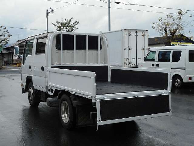 Isuzu Elf 11