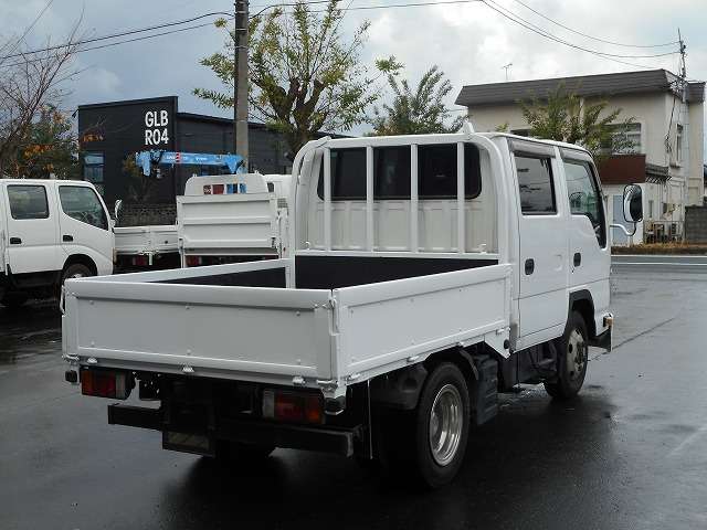 Isuzu Elf 8