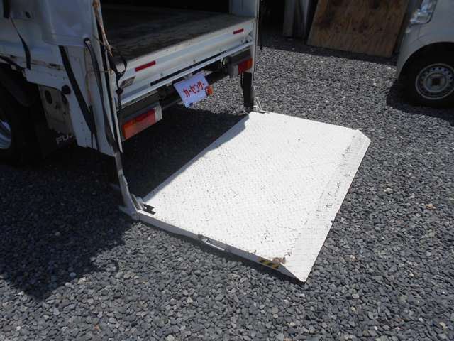 Mitsubishi Fuso Canter 12