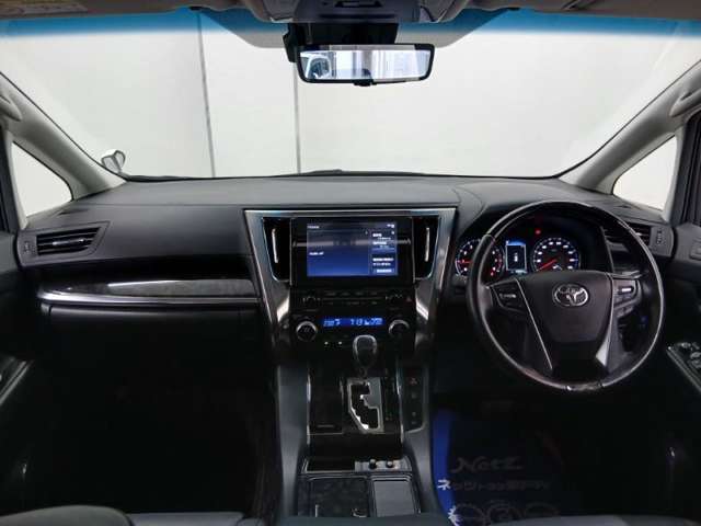 Toyota Alphard 12