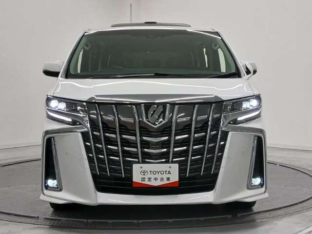Toyota Alphard 2