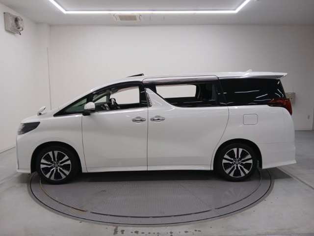 Toyota Alphard 8