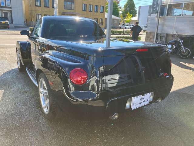 Chevrolet SSR 6