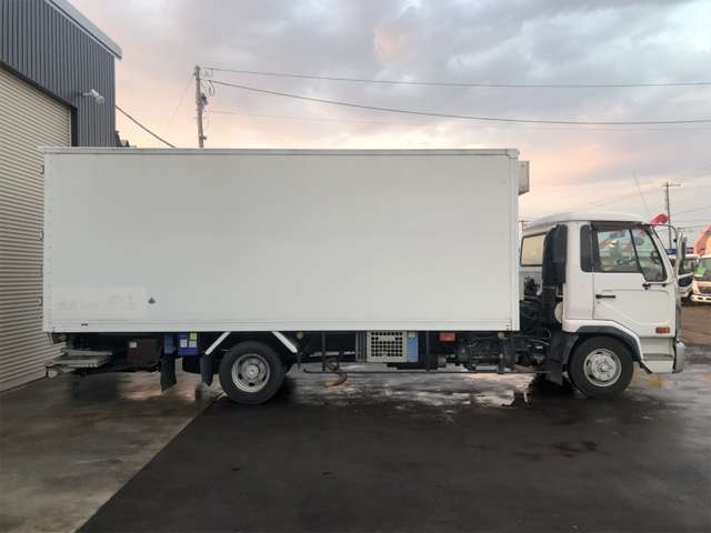 UD Trucks Condor 4