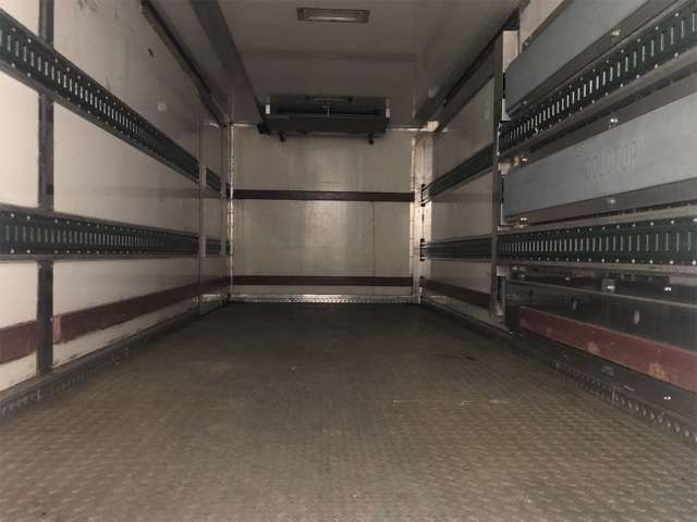 UD Trucks Condor 8