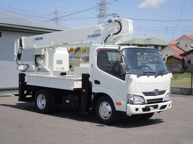 Hino Dutro 2