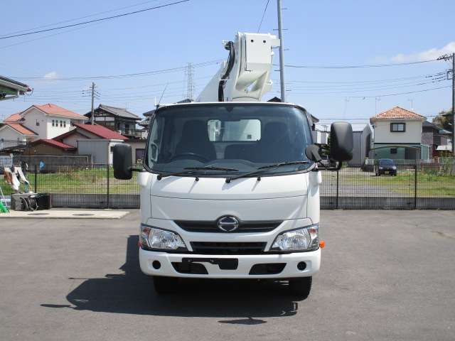 Hino Dutro 7