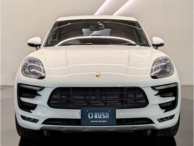 Porsche Macan 9