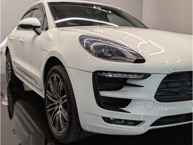 Porsche Macan 10