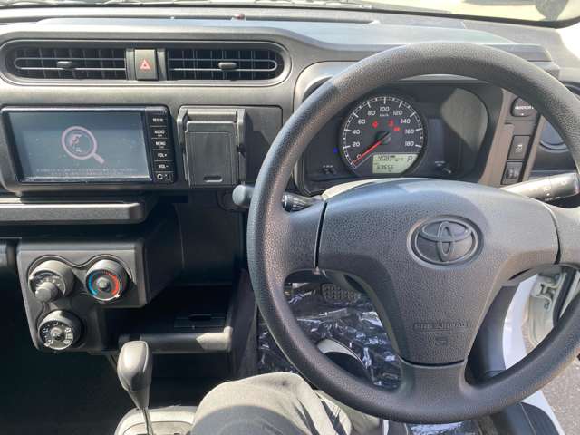 Toyota Probox Van 11