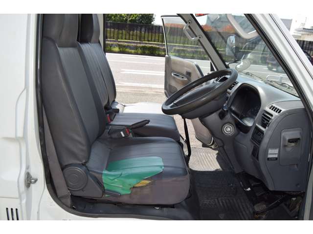 Mazda Bongo Truck 6