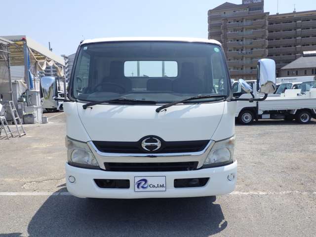 Hino Dutro 4