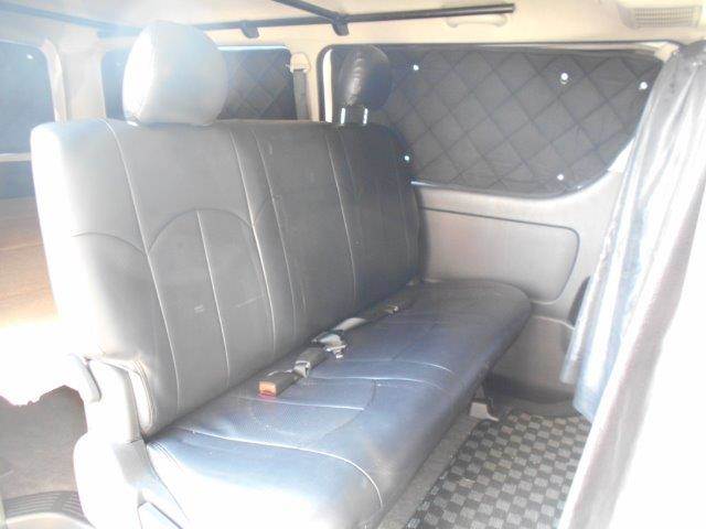 Toyota Hiace Van 11