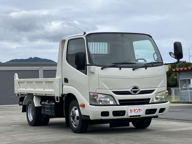 Hino Dutro 11