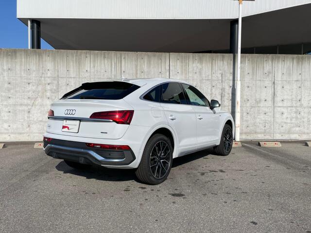 Audi Q5 Sportback 4