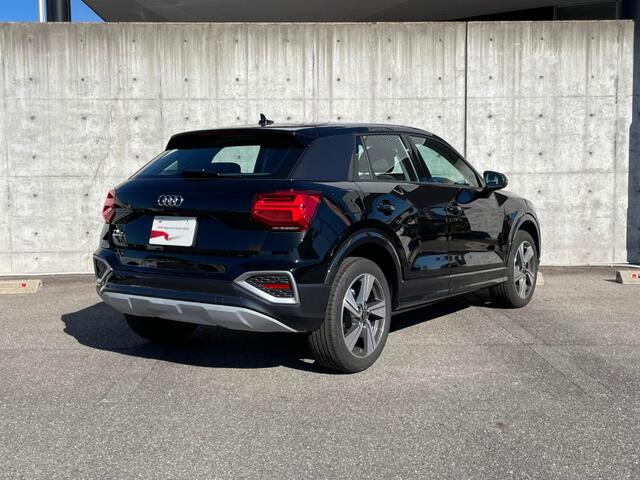 Audi Q2 4