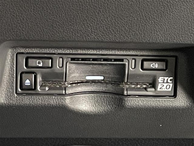 Toyota Alphard 6