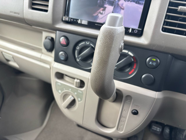 Suzuki Every 8