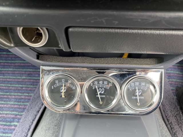 Toyota Hilux 7