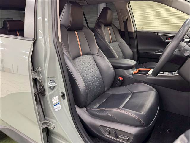 Toyota RAV4 6
