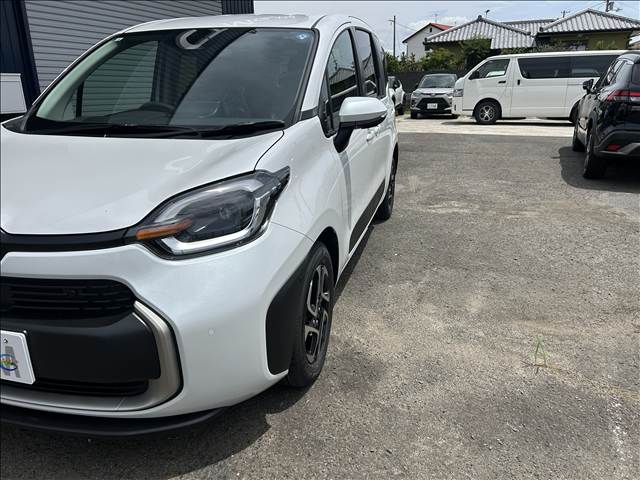 Toyota Sienta 8