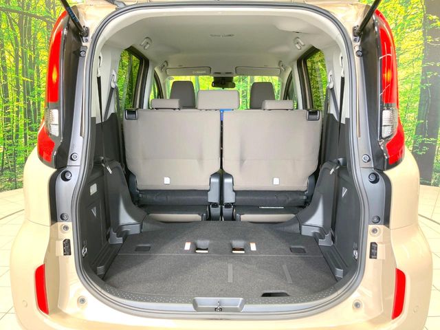 Toyota Sienta 12