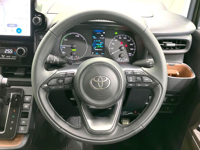 Toyota Sienta 8