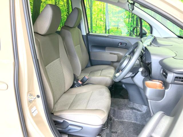 Toyota Sienta 9