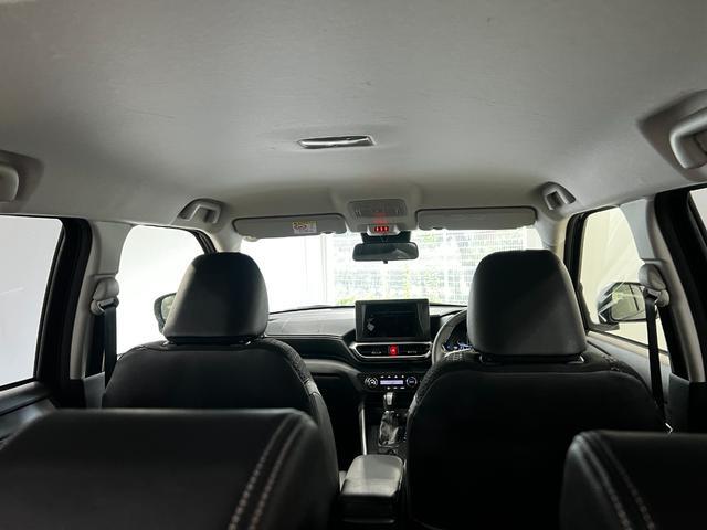 Daihatsu Rocky 11