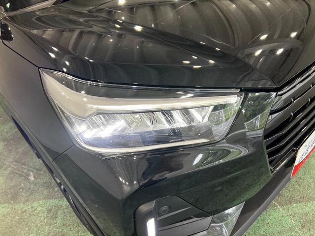 Daihatsu Rocky 10