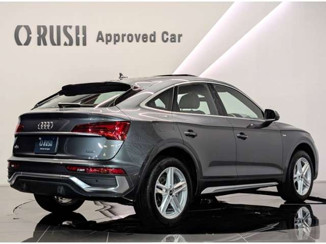Audi Q5 Sportback 4
