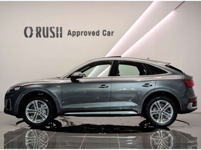 Audi Q5 Sportback 7