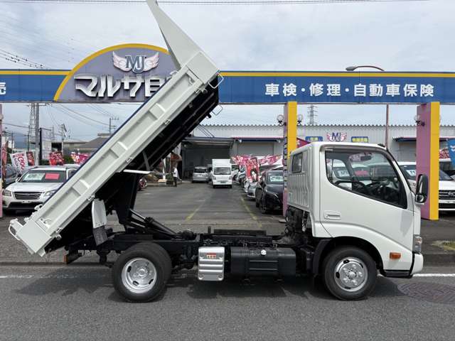 Hino Dutro 10