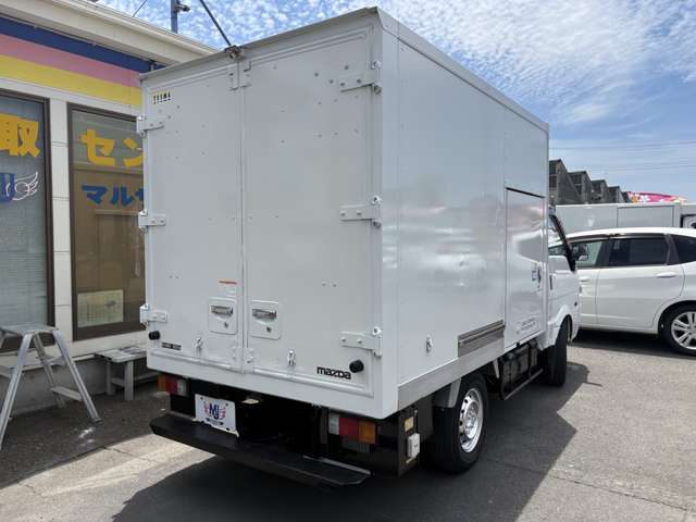 Mazda Bongo Truck 5