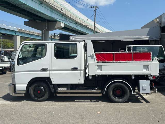 Mitsubishi Fuso Canter 4