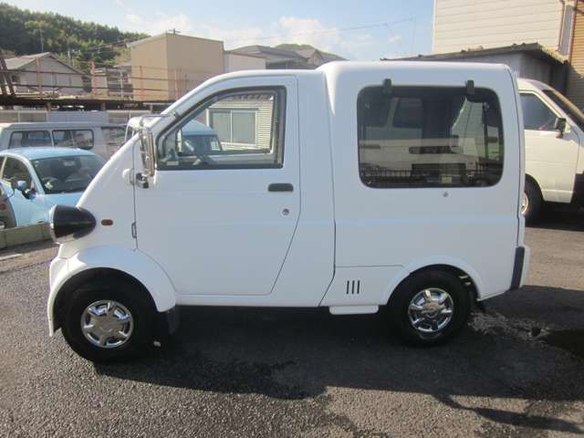 Daihatsu Midget II 4